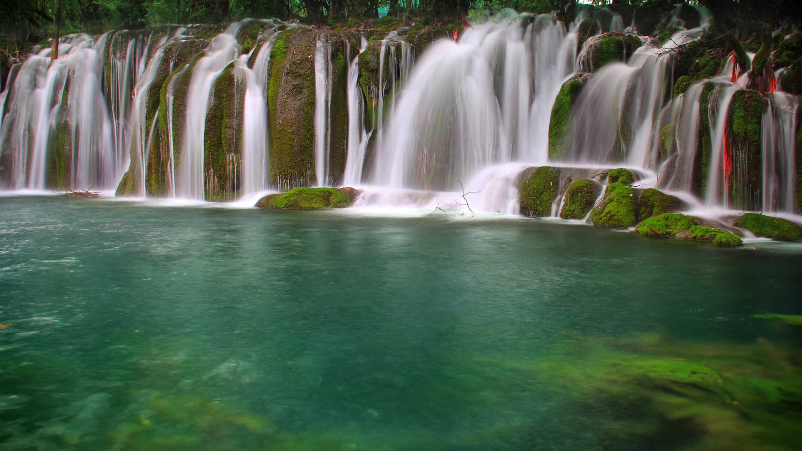 蓝色河流壁纸可爱图片壁纸预览