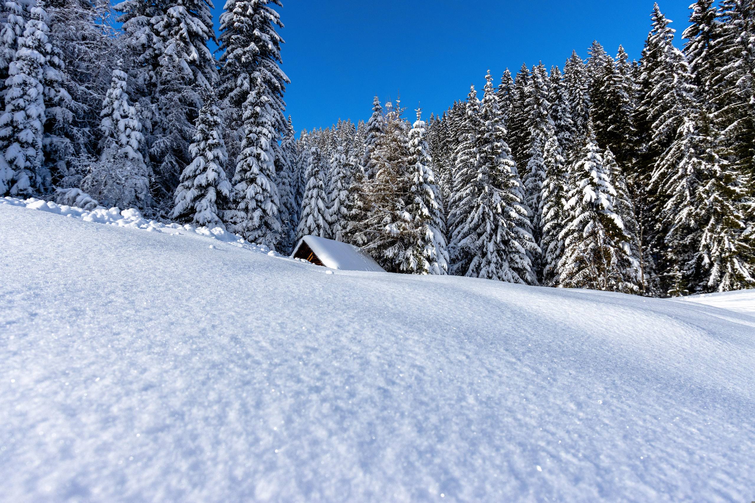 ins蓝色壁纸雪山壁纸预览