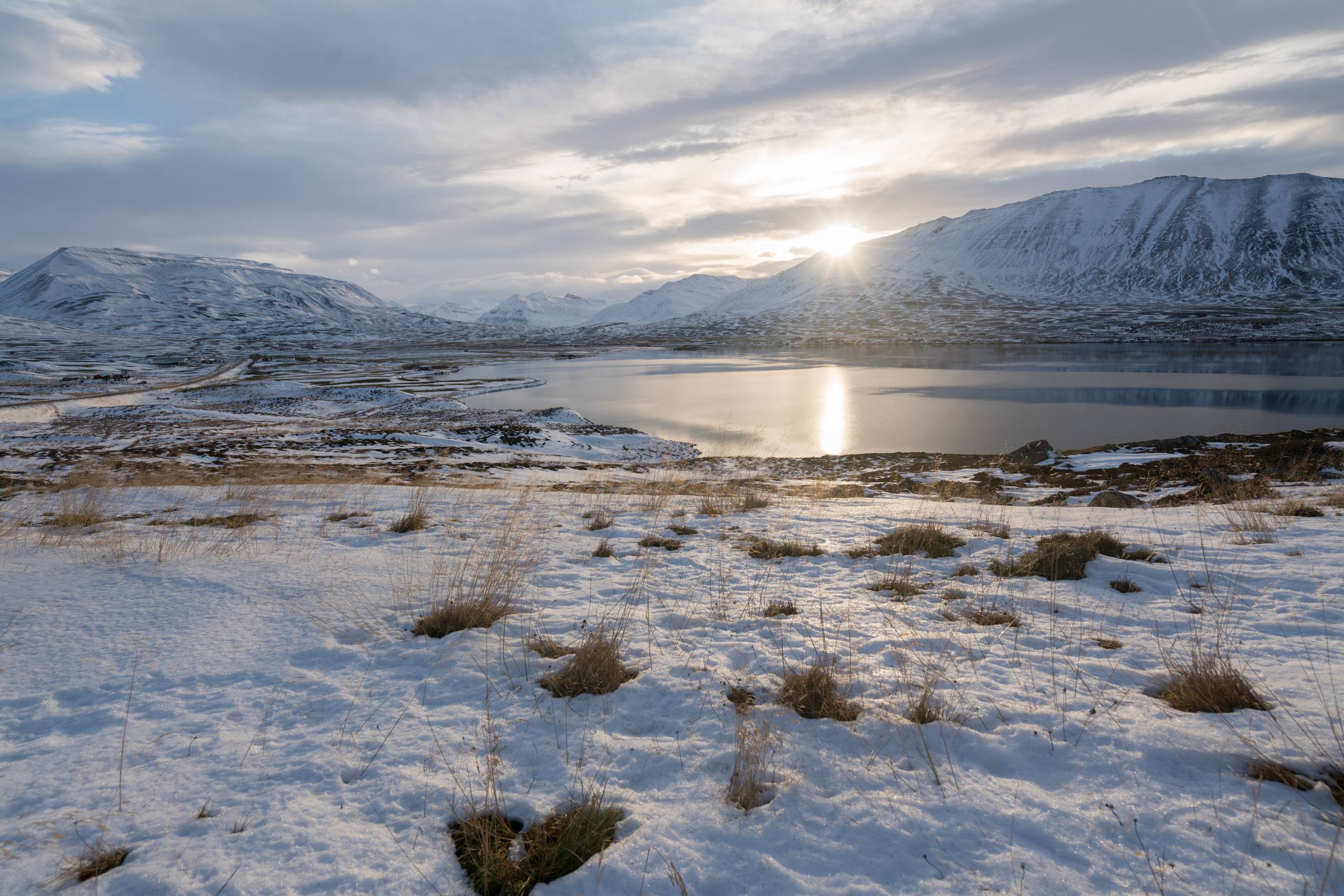 登雪山人物壁纸壁纸预览