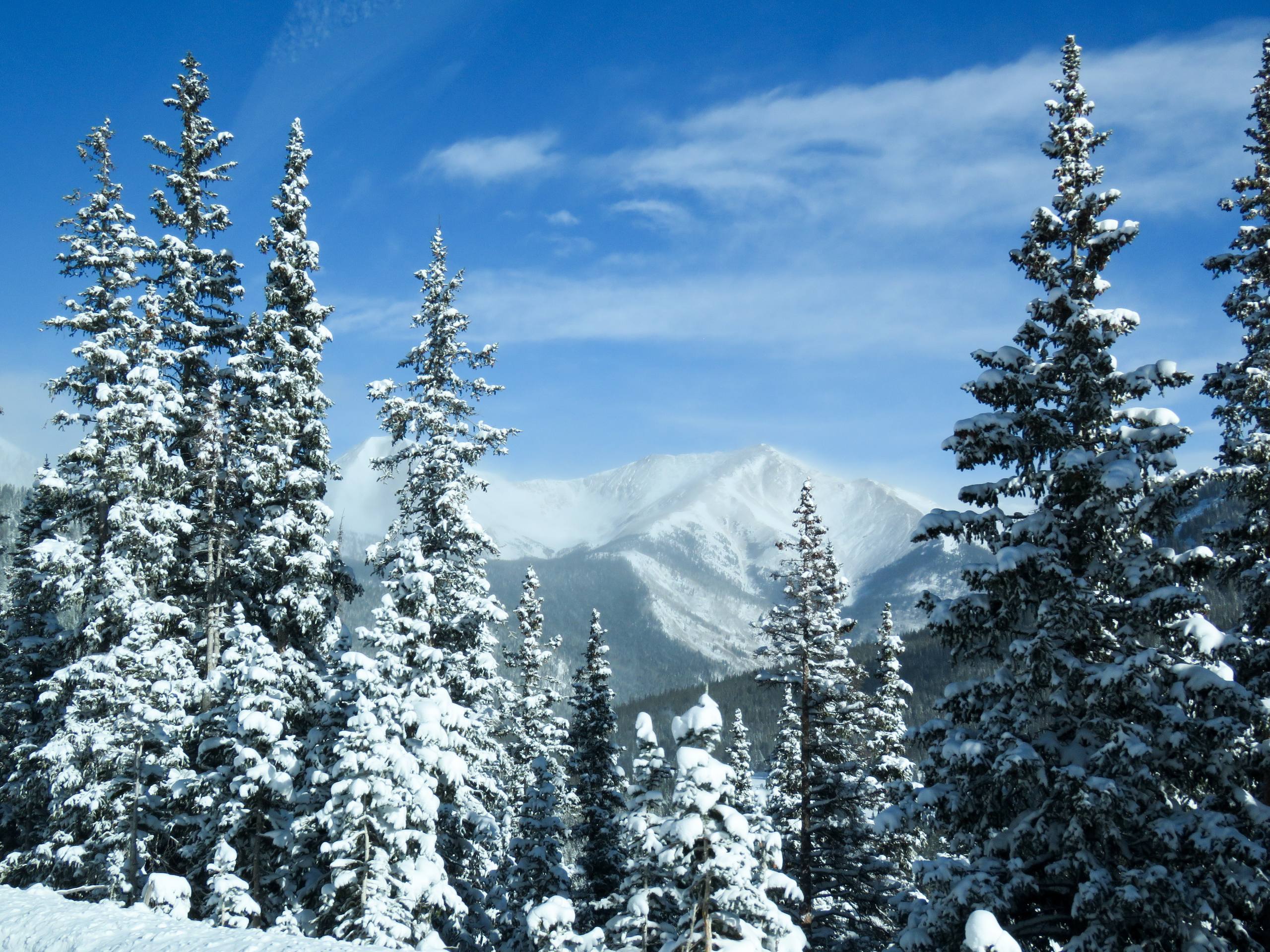 红米k40雪山壁纸模糊壁纸预览