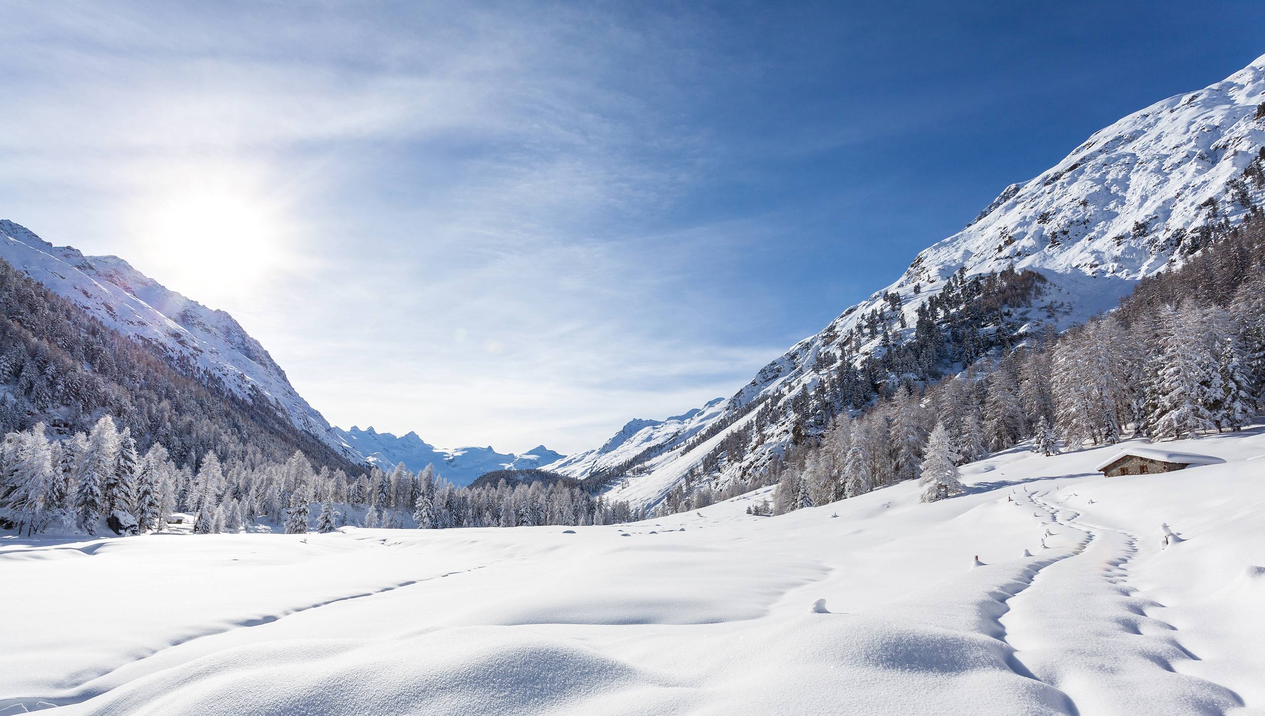 雪山俯拍壁纸壁纸预览