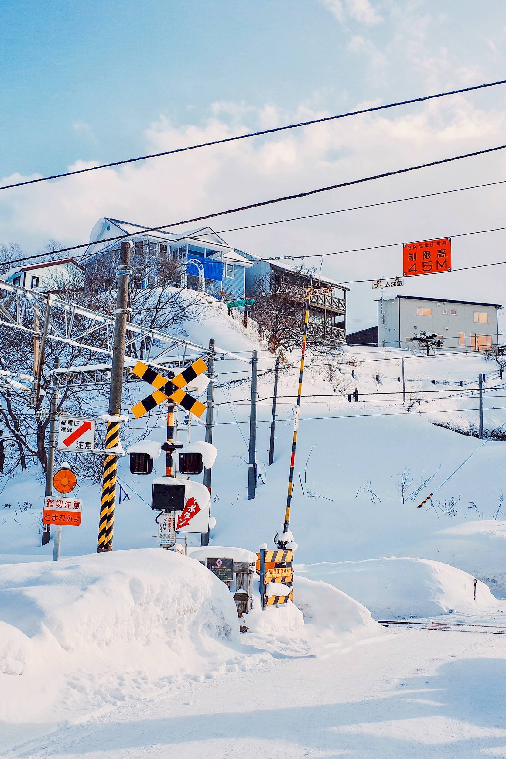 雪山清冷女壁纸壁纸预览